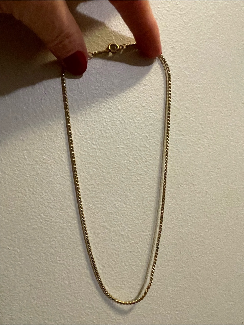 Gold Chain Necklace - Classic Women's Jewelry